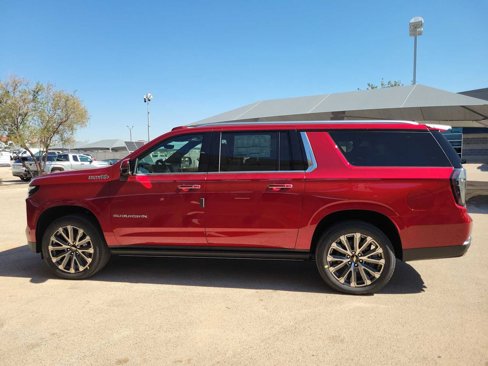 New 2026 Chevrolet Suburban High Country image 3