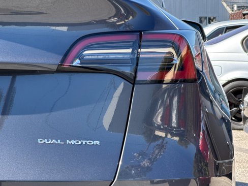 Used 2023 Tesla Model Y Long Range image 25