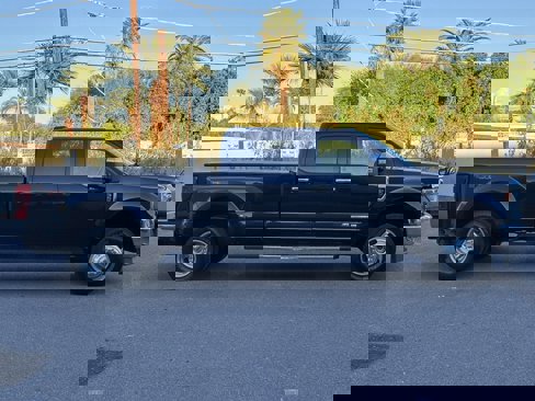 Used 2022 Ford F350 Lariat w/ Lariat Value Package image 3