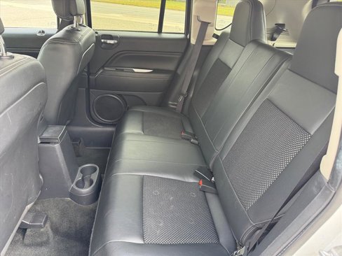 Used 2017 Jeep Compass Latitude image 7