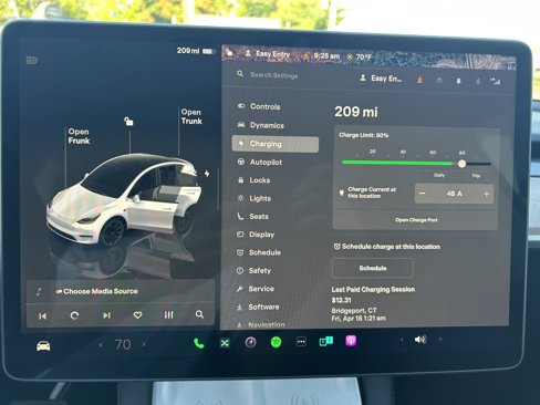 Used 2022 Tesla Model Y Long Range image 15