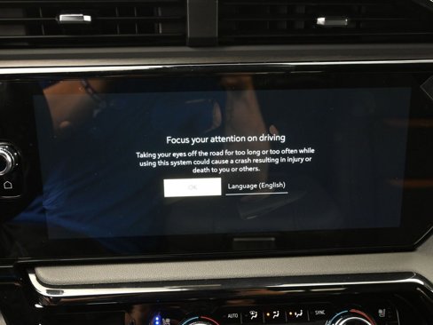 New 2026 GMC Sierra 1500 AT4 w/ Technology Package image 33