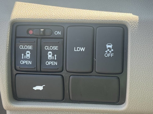 Used 2016 Honda Odyssey EX-L image 24