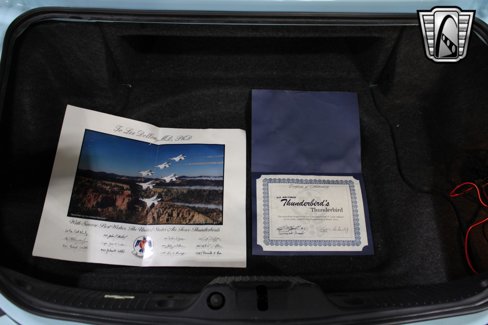 Used 2003 Ford Thunderbird image 22