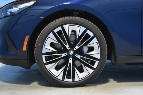 New 2026 BMW 530i xDrive w/ Executive Package image 20
