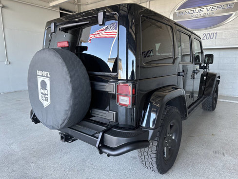 Used 2012 Jeep Wrangler Unlimited Rubicon image 12