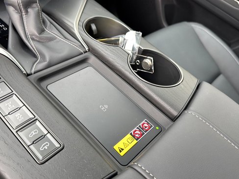 New 2025 Lexus LX 600 4WD w/ Luxury Package image 27