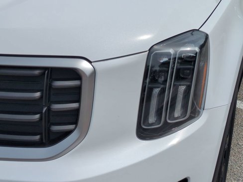 Used 2025 Kia Telluride SX Prestige image 10