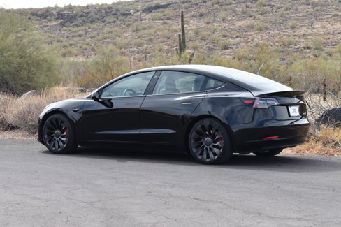 Used 2022 Tesla Model 3 Performance image 5