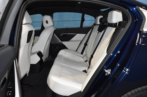 New 2026 BMW 530i xDrive w/ Executive Package image 15