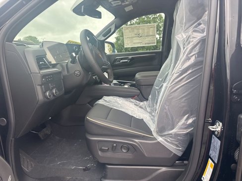 New 2026 Chevrolet Suburban Premier image 25
