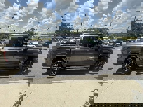 Used 2022 Toyota Tundra Limited image 7