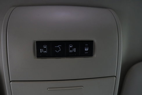 Used 2015 Chrysler Town & Country Touring-L w/ Driver Convenience Group image 35