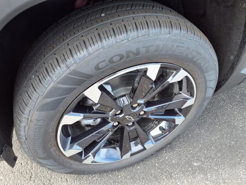 New 2026 Chevrolet Equinox RS w/ LPO, Floor Liner Package image 9