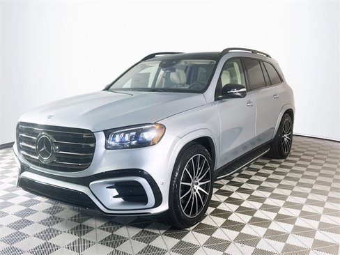 New 2026 Mercedes-Benz GLS 580 4MATIC image 3