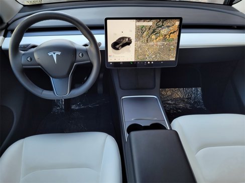 Used 2023 Tesla Model Y Long Range image 13