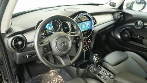 Certified 2024 MINI Cooper SE image 10