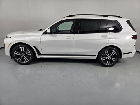 New 2026 BMW X7 xDrive40i w/ M Sport Package image 4