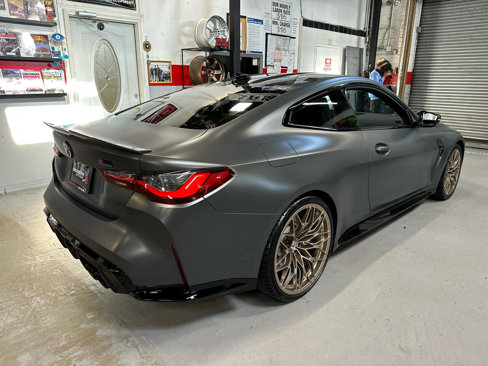 Used 2022 BMW M4 Competition w/ M Carbon Exterior Package image 5