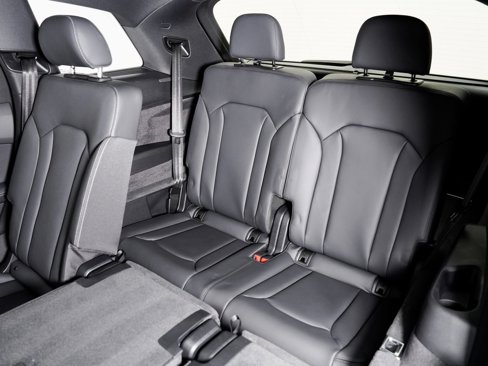 Certified 2025 Audi Q7 3.0T Prestige image 24