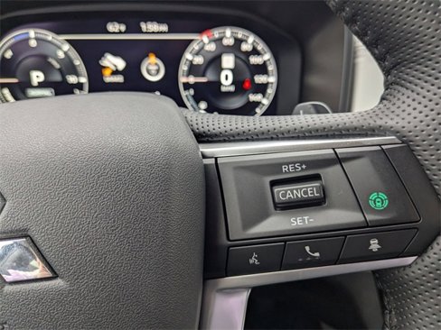 New 2025 Mitsubishi Outlander SEL image 17