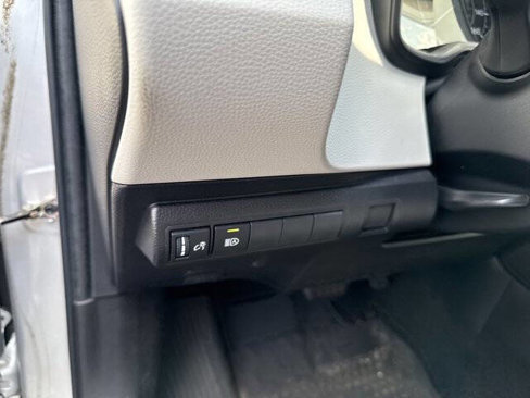 Used 2022 Toyota Corolla LE image 15