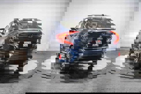 Used 2018 Honda Civic EX image 2
