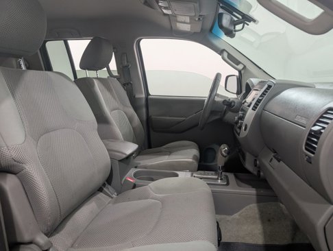 Used 2014 Nissan Frontier SV w/ SV Value Truck Package image 32