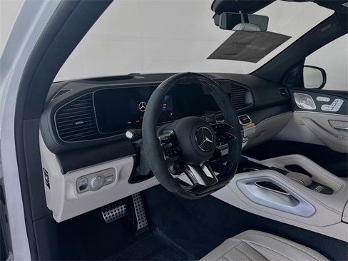 New 2026 Mercedes-Benz GLS 63 AMG 4MATIC image 9