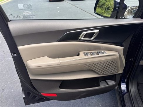 New 2026 Kia Carnival image 9