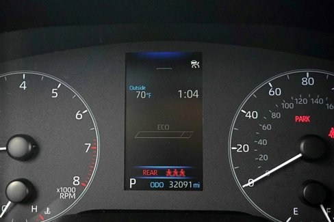 Used 2024 Toyota Corolla Cross L image 23