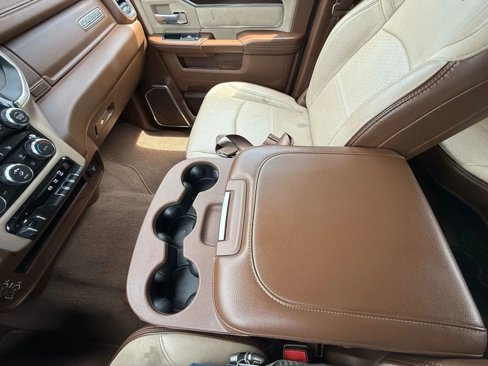 Used 2023 RAM 3500 Laramie image 26