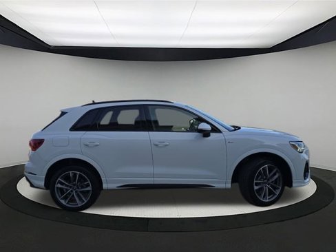 New 2025 Audi Q3 2.0T Premium image 8