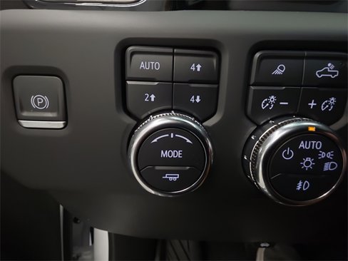 Used 2024 GMC Sierra 1500 AT4 w/ Technology Package image 21