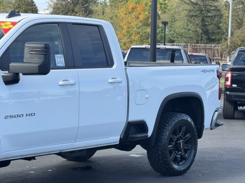 Used 2023 Chevrolet Silverado 2500 LT image 10