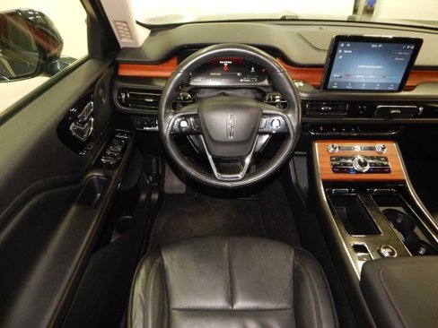 Used 2020 Lincoln Aviator Reserve w/ Elements Package Plus image 10