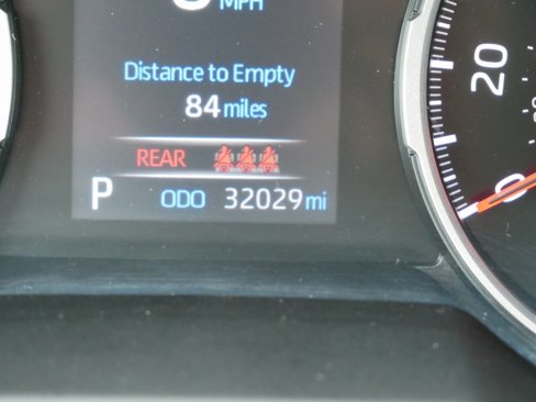 Used 2021 Toyota RAV4 XLE Premium image 37