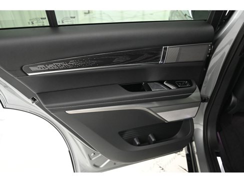 New 2026 Cadillac Vistiq Platinum image 11