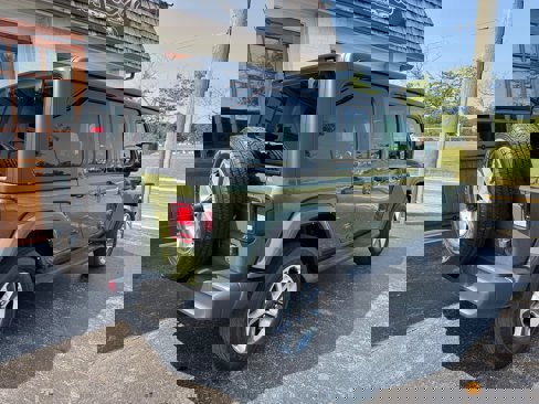 Used 2022 Jeep Wrangler Unlimited Sahara image 3