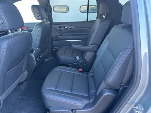 Used 2024 Chevrolet Traverse Z71 w/ Enhanced Driving Package image 7