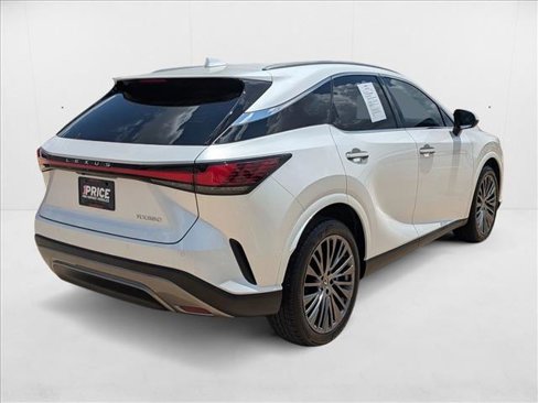 Used 2023 Lexus RX 350 w/ Luxury Package image 5