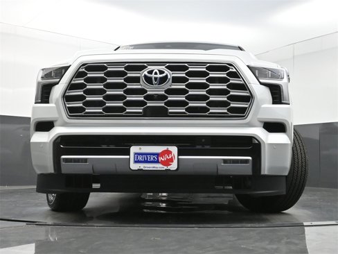 Used 2024 Toyota Sequoia Capstone image 31