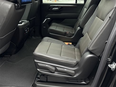 New 2026 Chevrolet Suburban High Country image 19