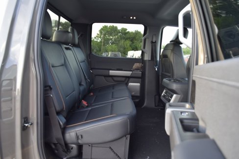 New 2026 Ford F250 Lariat w/ Lariat Premium Package image 22
