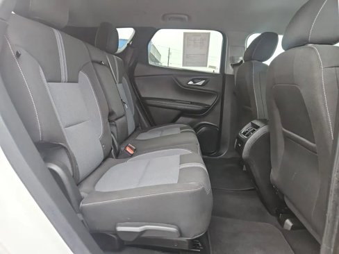 Used 2023 Chevrolet Blazer LT image 10