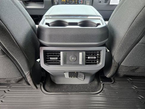 New 2025 Ford F250 XLT w/ FX4 Off-Road Package image 14