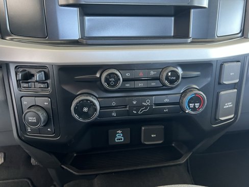 New 2026 Ford F250 4x4 Crew Cab Super Duty image 13