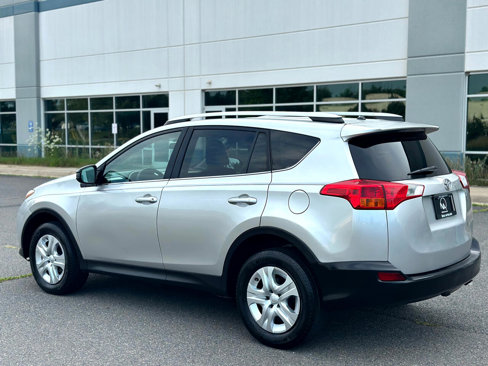 Used 2015 Toyota RAV4 LE image 8