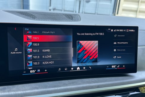 New 2026 BMW X7 M60i image 16
