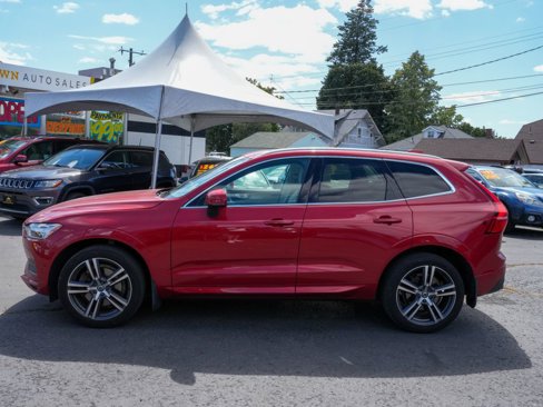 Used 2019 Volvo XC60 T6 Momentum w/ Multimedia Package image 4